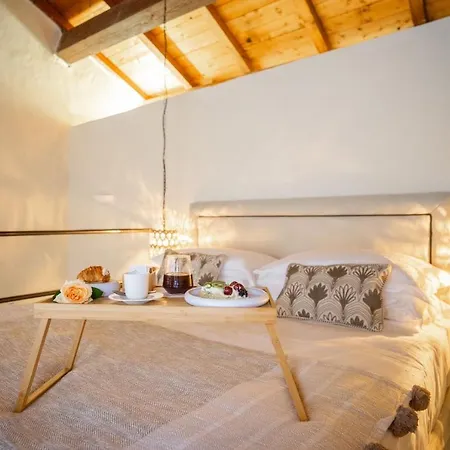 Palazzo Principi Lanza * سان نيكولا أرسيلا