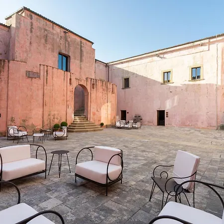 منتجع Palazzo Principi Lanza سان نيكولا أرسيلا
