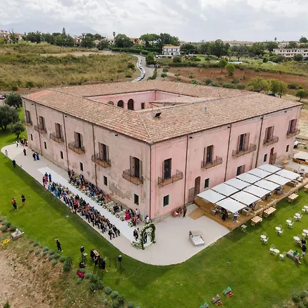 Palazzo Principi Lanza * سان نيكولا أرسيلا