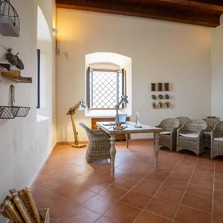 Palazzo Principi Lanza سان نيكولا أرسيلا