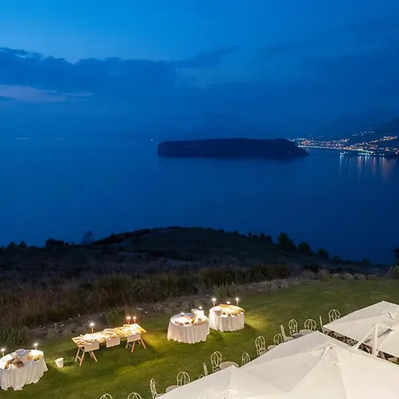 Palazzo Principi Lanza 리조트 산 니콜라 아르첼라