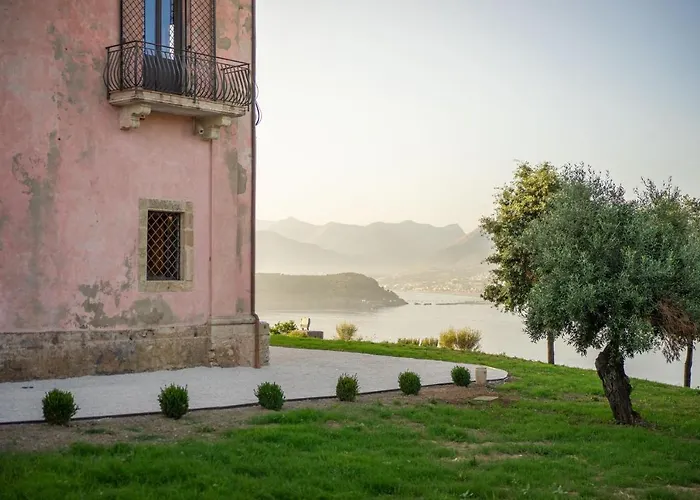 Palazzo Principi Lanza San Nicola Arcella