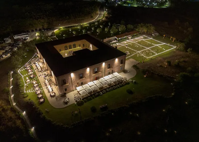 Palazzo Principi Lanza * 圣尼科拉阿尔切拉